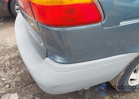 2000 Toyota Sienna Le/Xle z USA, uszkodzony, nr VIN 4T3ZF13C2YU215548